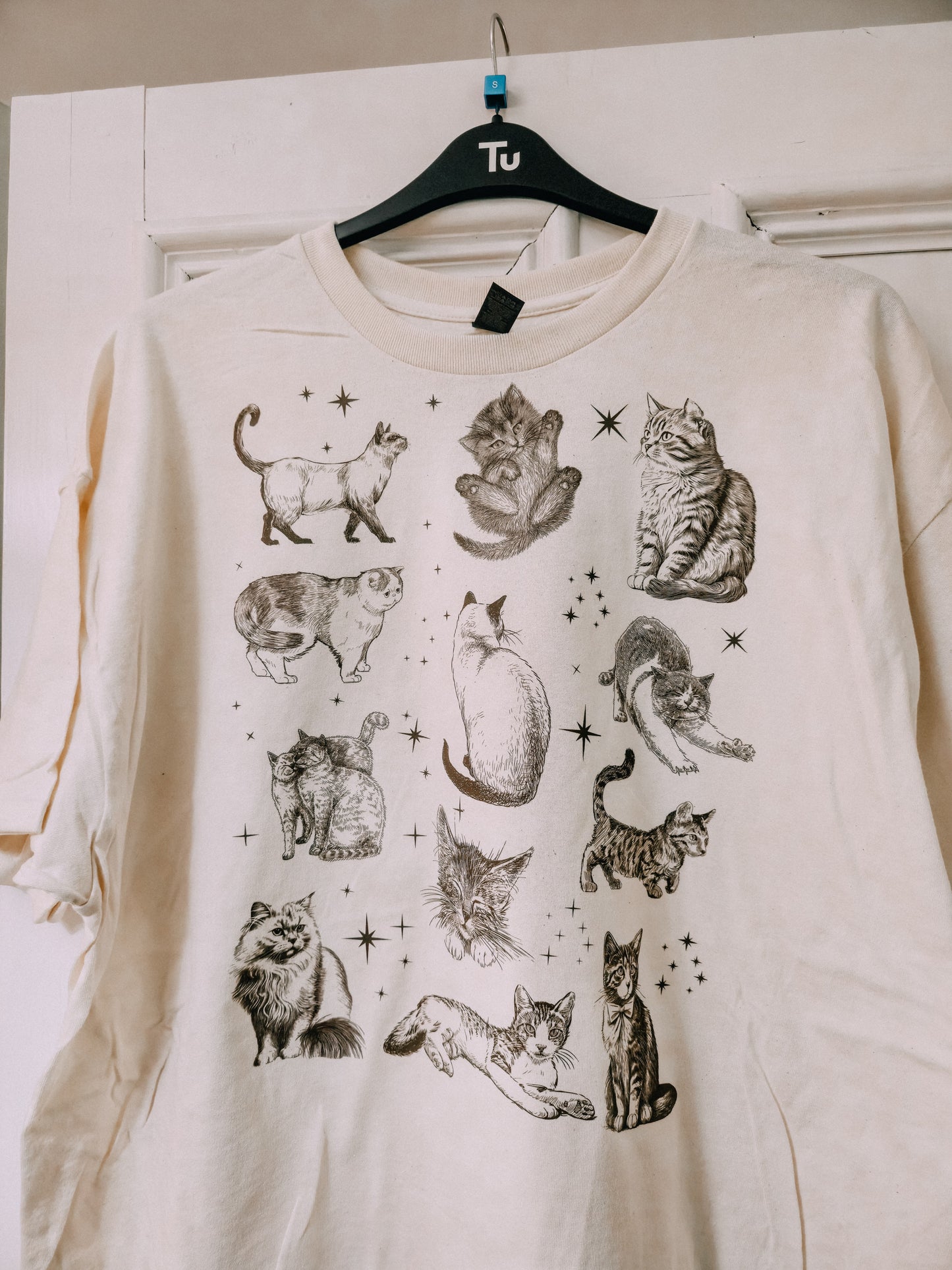 Magical Cats printed t-shirt - Tired Girl Apparel