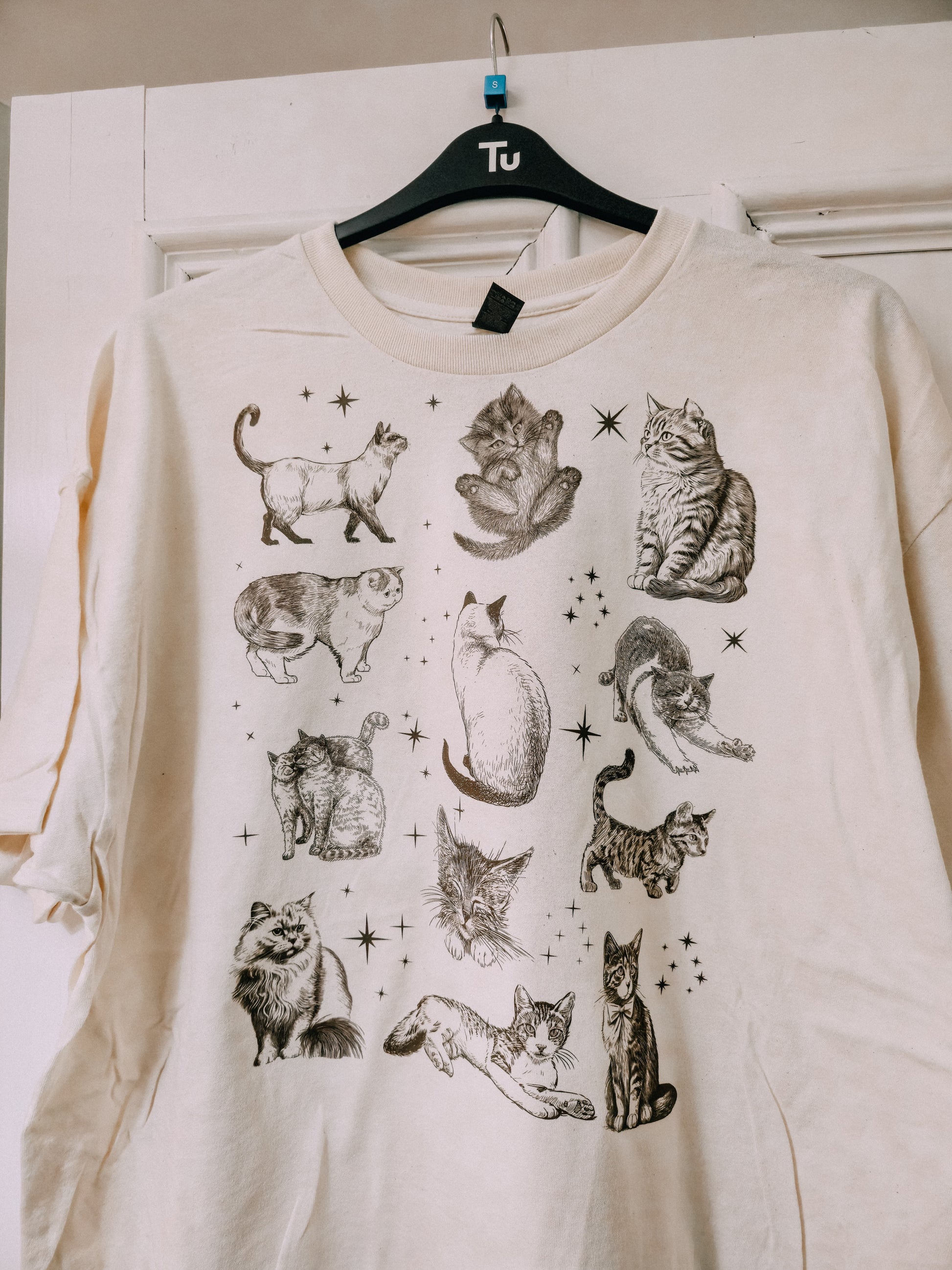 Magical Cats printed t-shirt - Tired Girl Apparel